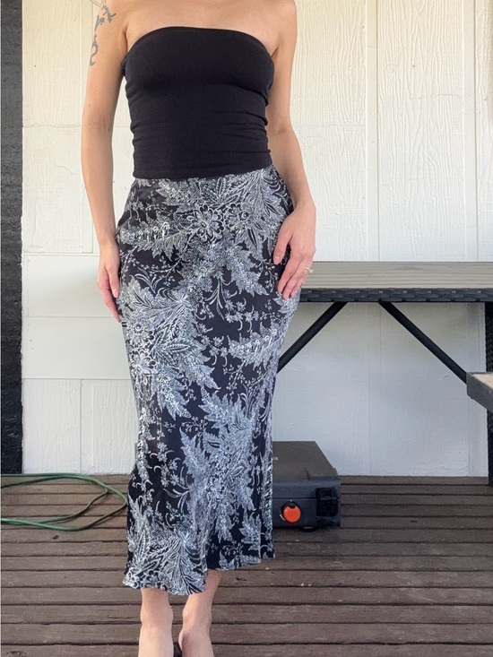 Anthropologie Dresses & Skirts - Anthropologie Black & White Paisley Maxi Skirt